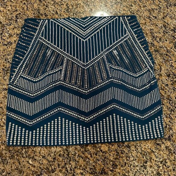 Express mini skirt blue/teal with chevron sequins size medium - Picture 3 of 5